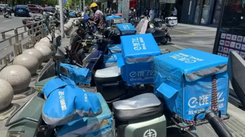 Quhuo supplies takeout dining drivers