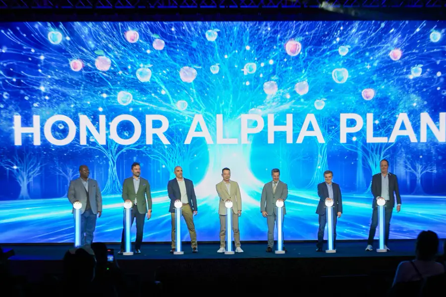 Honor makes smartphones