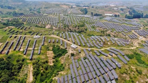 Xinte builds solar farms