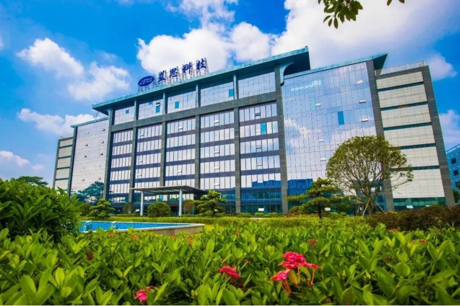 Third-quarter revenue sets new record as Lens Technology approaches second “iPhone moment”