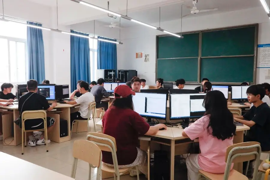 XJ International keep selling school assets