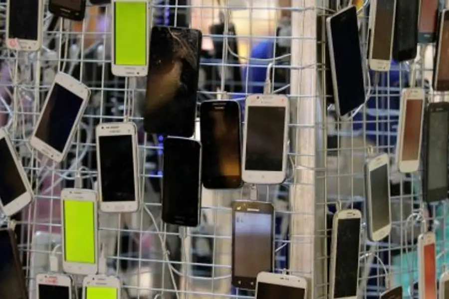 Qian Xun trades used smartphones