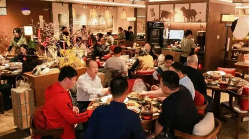 Jiumaojiu operates restaurants